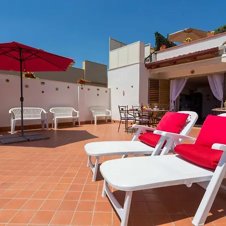 Апартаменти Siciliabedda Naxos House *