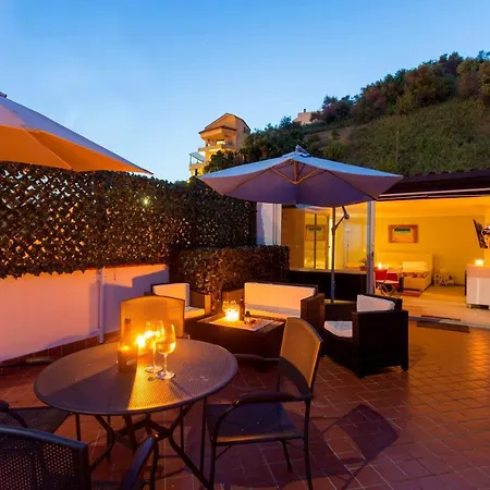 Апартаменти Siciliabedda Naxos House