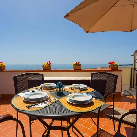 Siciliabedda Naxos House 公寓 *